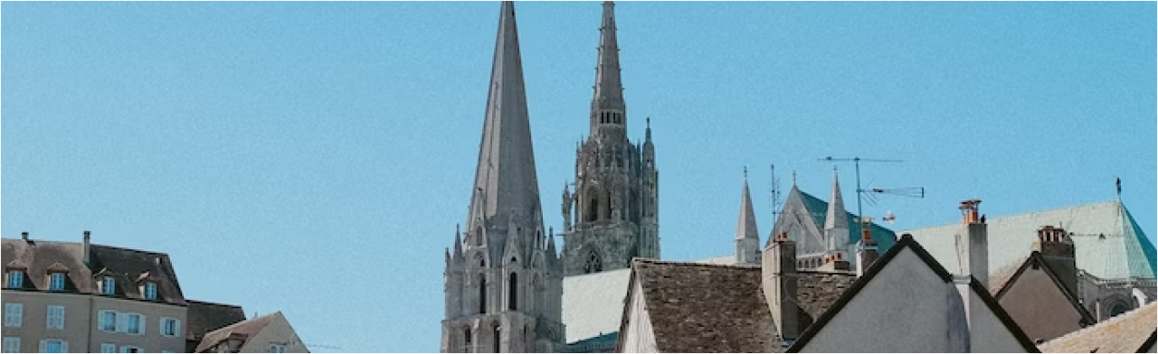 Images de la cathédrale de Chartres vu de dos